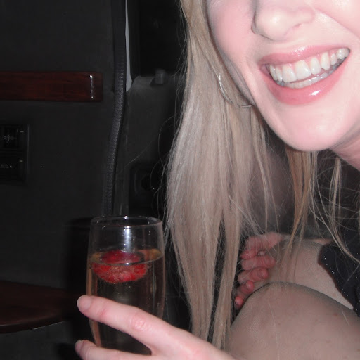 Elizabeth Sayers Photo 24