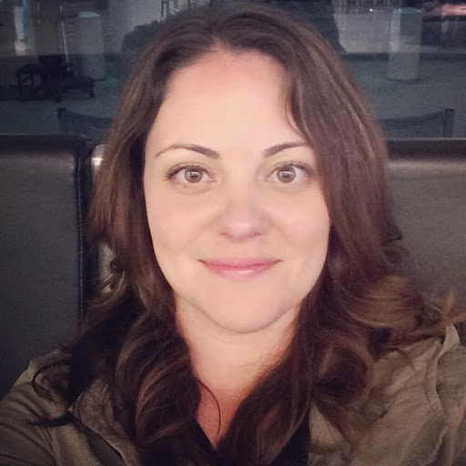 Angela Petersen Photo 19