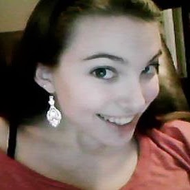 Alyssa Lucas Photo 27