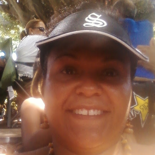 Janet Millan Photo 7
