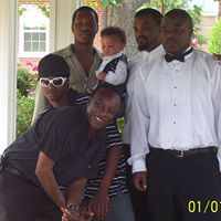 Donnie Ferrell Photo 18