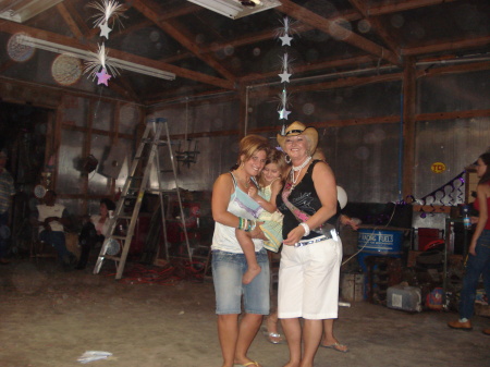 Deborah Barrett Photo 25