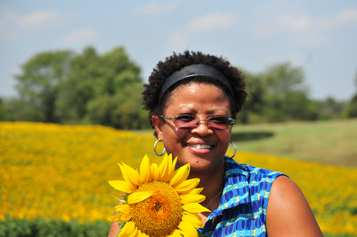 Rosalind Davis Photo 31