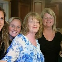 Sandra Seymour Photo 17