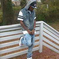 Cameron Hayes Photo 28