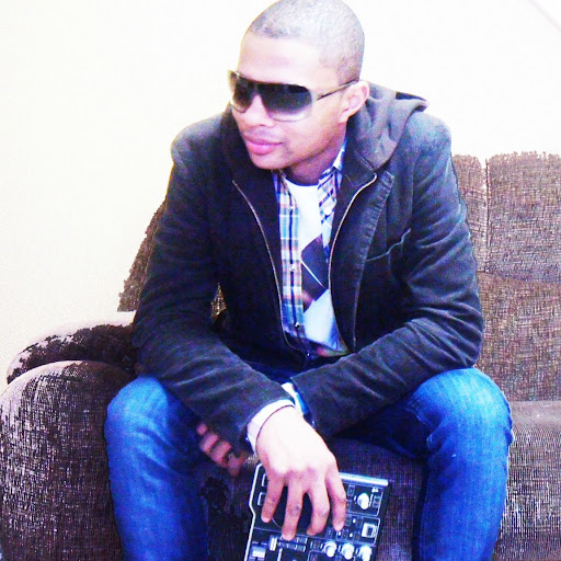 Richard Luke Photo 25