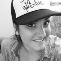 Danielle Barker Photo 17