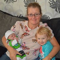 Julia Sewell Photo 30