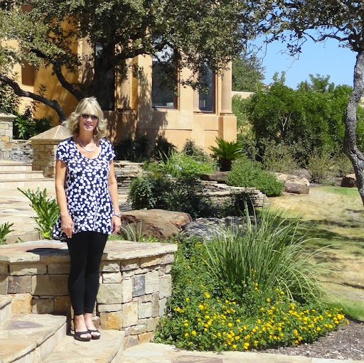 Kimberly Howell Photo 29