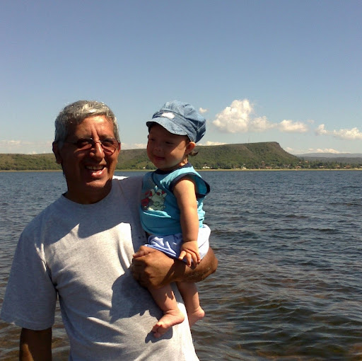 Julian Peralta Photo 5