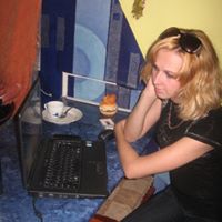 Julie Bolling Photo 2