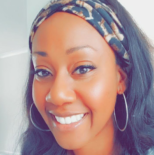 April Campbell Photo 11