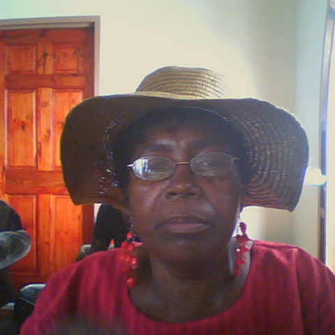 Sandra London Photo 27