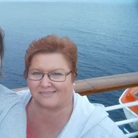 Suzanne Charlton Photo 15