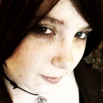 Emilie Jones Photo 20