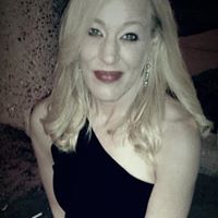 Paula Taylor Photo 24