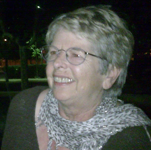 Gillian Robinson Photo 30