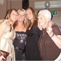 Caroline Currie Photo 11