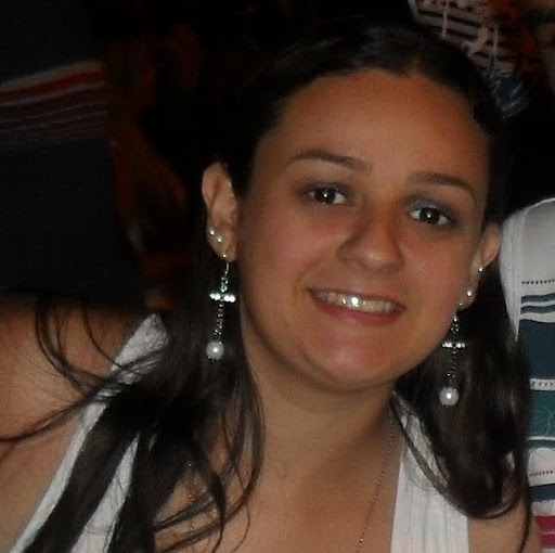 Laura Torres Photo 17