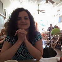 Renee Reilly Photo 27