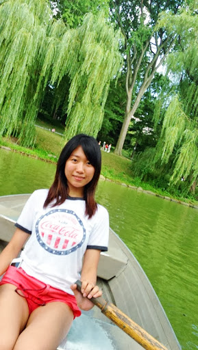 Angela Lam Photo 15