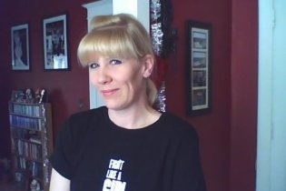 Julie Carlson Photo 5