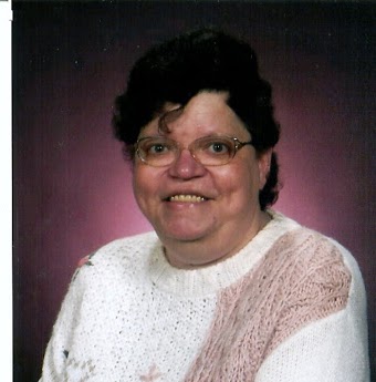 Nancy Holmes Photo 10