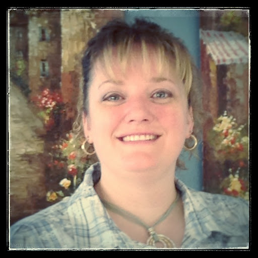 Julie Davidson Photo 16