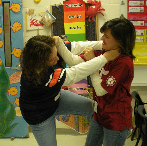 Dee Sullivan Photo 10