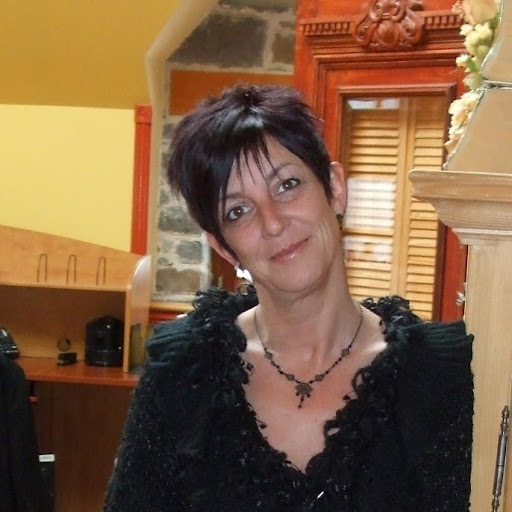 Marie Marchand Photo 8