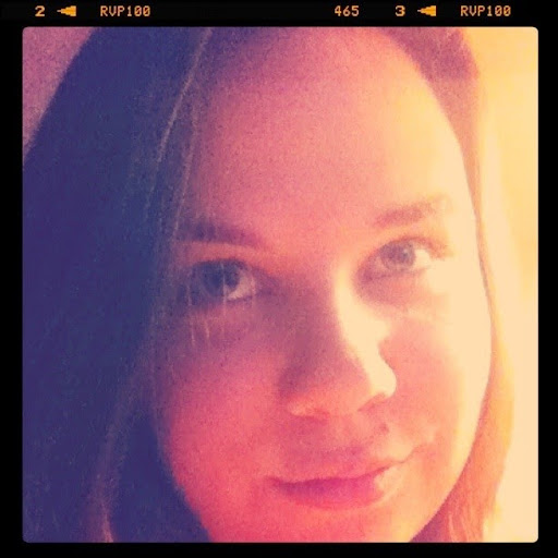 Erika Richards Photo 5