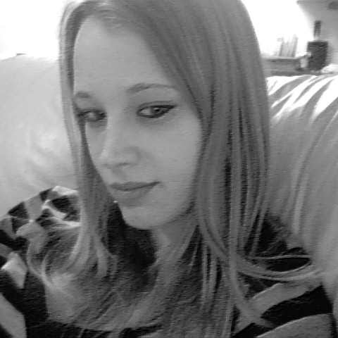 Amy Short Photo 24