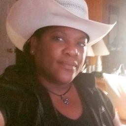Cynthia Tucker Photo 14