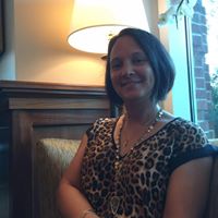 Angie Mackey Photo 14