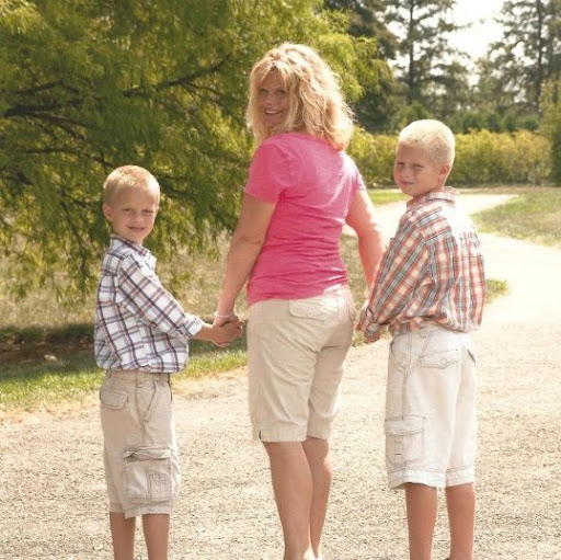 Tracie Pierce Photo 12