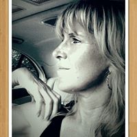 Julia Albrecht Photo 29