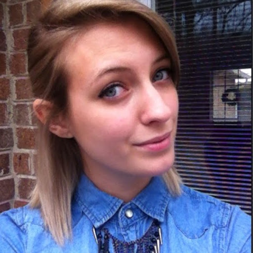 Danielle Mullins Photo 33