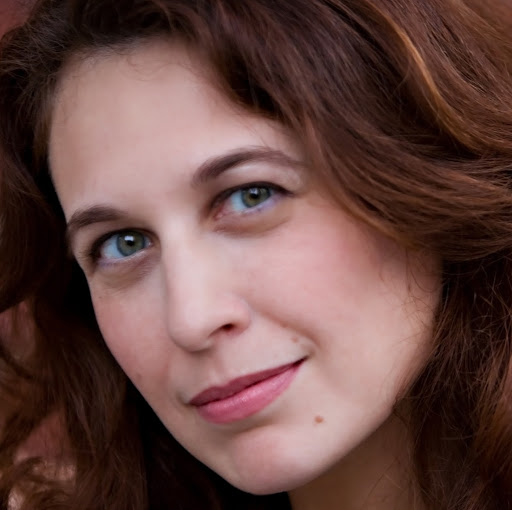 Janelle Mills Photo 5