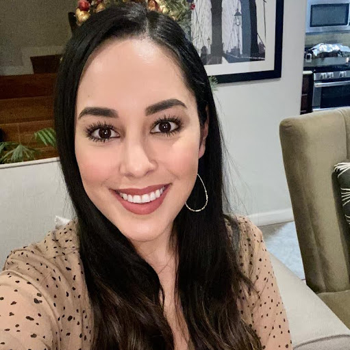 Julia Contreras Photo 37