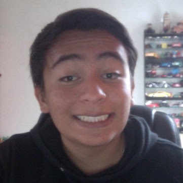 Alvaro Franco Photo 29