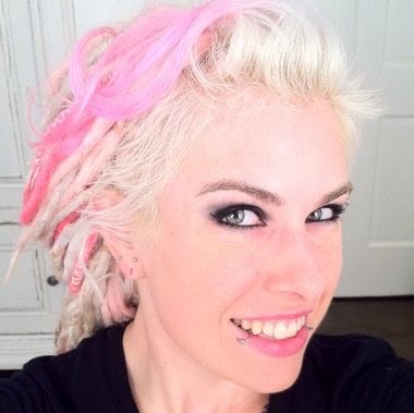 Jessie Spence Photo 12