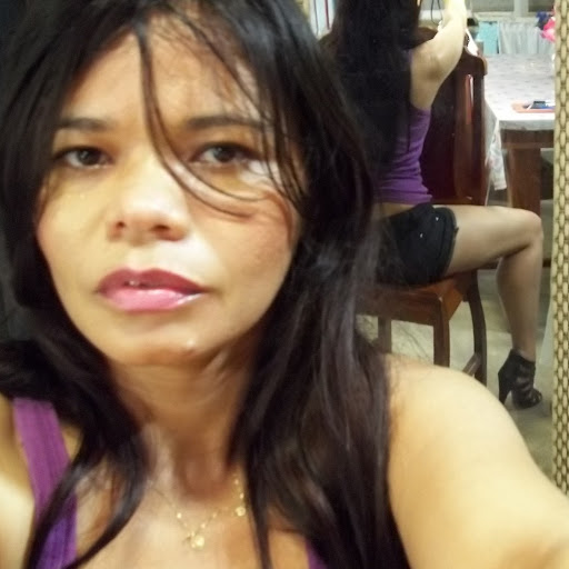 Darlene Luna Photo 12
