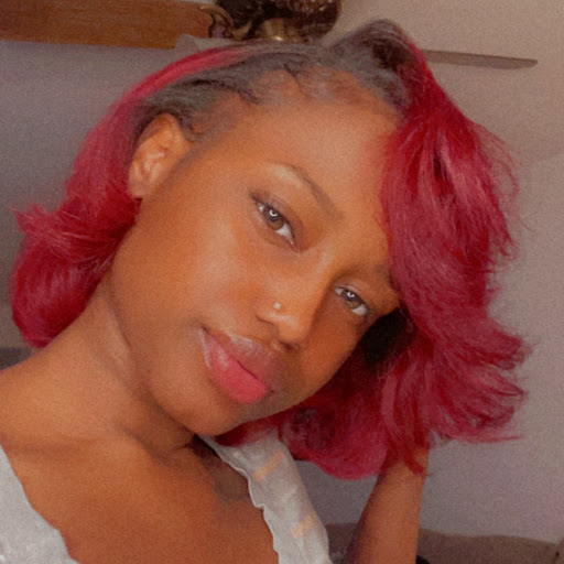 Elisa Moore Photo 34