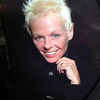 Anne Houser Photo 9