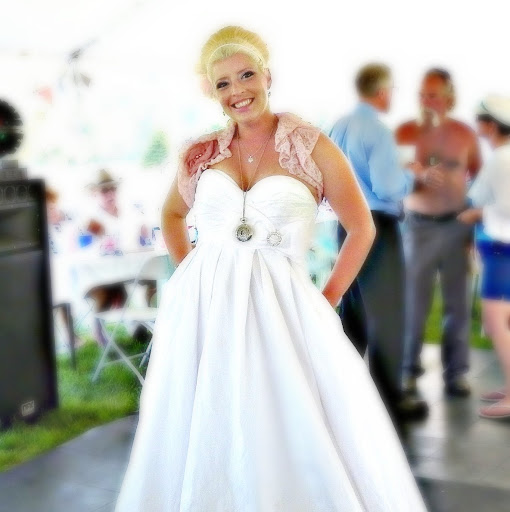 Kelly Harper Photo 4