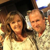 Angie Robbins Photo 15