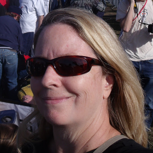 Robin White Photo 41