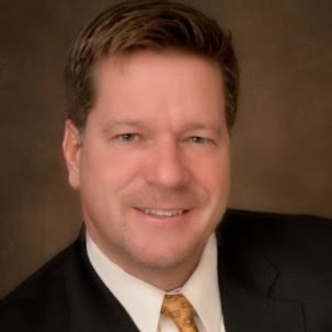 Tom Stevens Photo 19