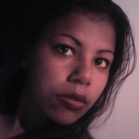 Priscilla Oliveira Photo 14