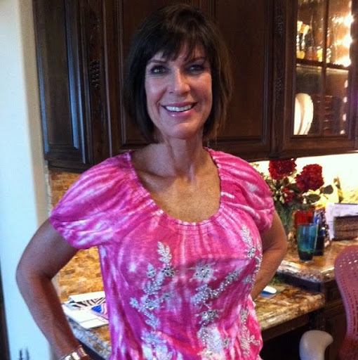 Ellen Hurst Photo 18